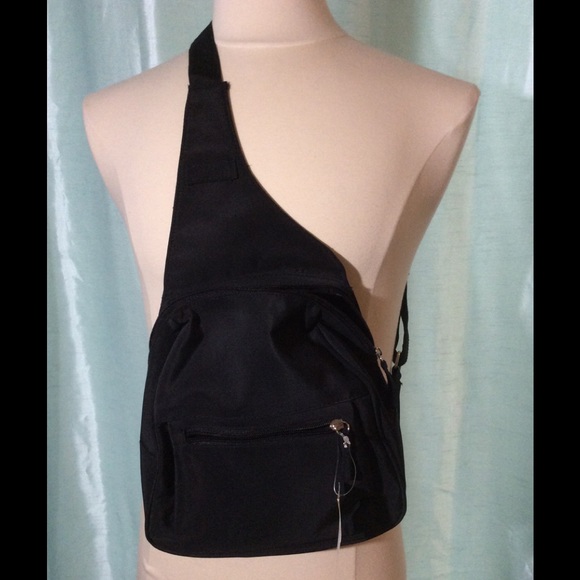 Star Alliance International Handbags - Black Crossbody bag, adjustable strap, NWT!